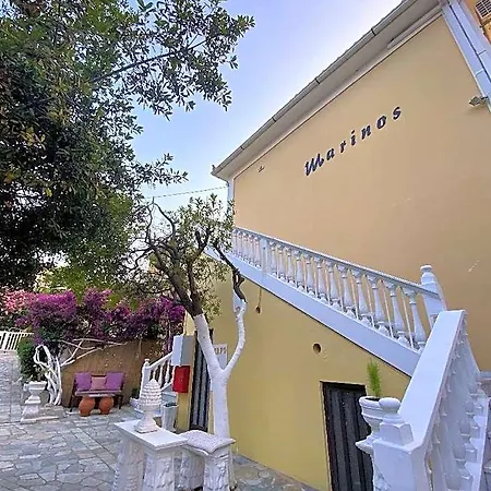 Marinos Hotel *